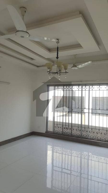 4500 Square Feet Upper Portion For Sale In Dha Phase 5 - Block G Lahore In Only Rs. 95,000