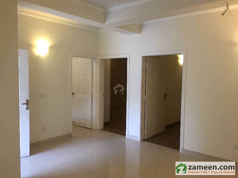 2 Bedrooms Ground Floor Apartment For Sale In The Springs Islamabad Highway