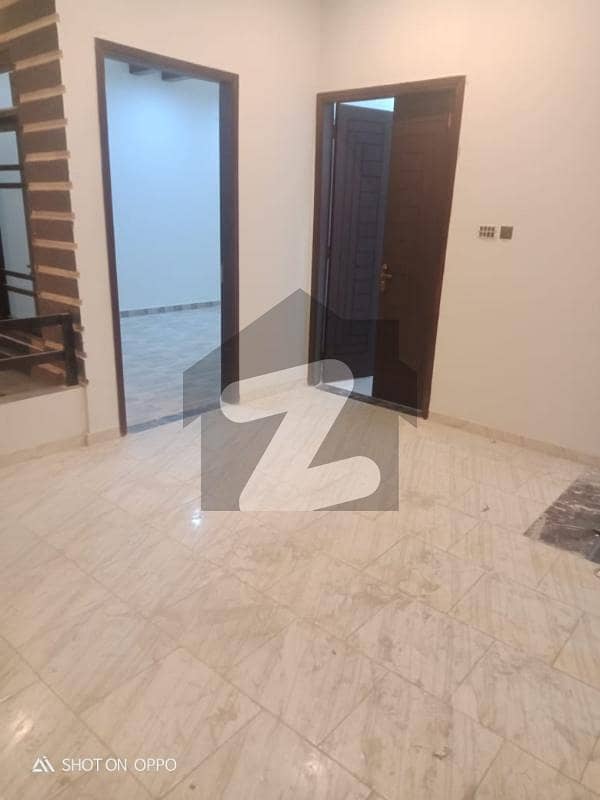 1800 Square Feet Upper Portion For Rent In Shadman Town - Sector-14/b