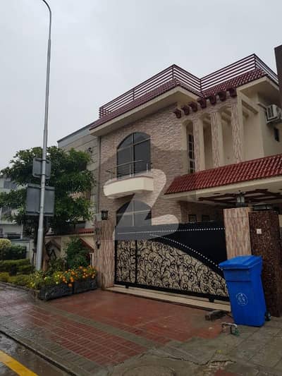 Used House For Sale in Phase 6