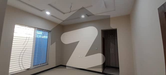 علامہ اقبال ٹاؤن بہاولپور میں 5 کمروں کا 10 مرلہ پینٹ ہاؤس 2.8 کروڑ میں برائے فروخت۔