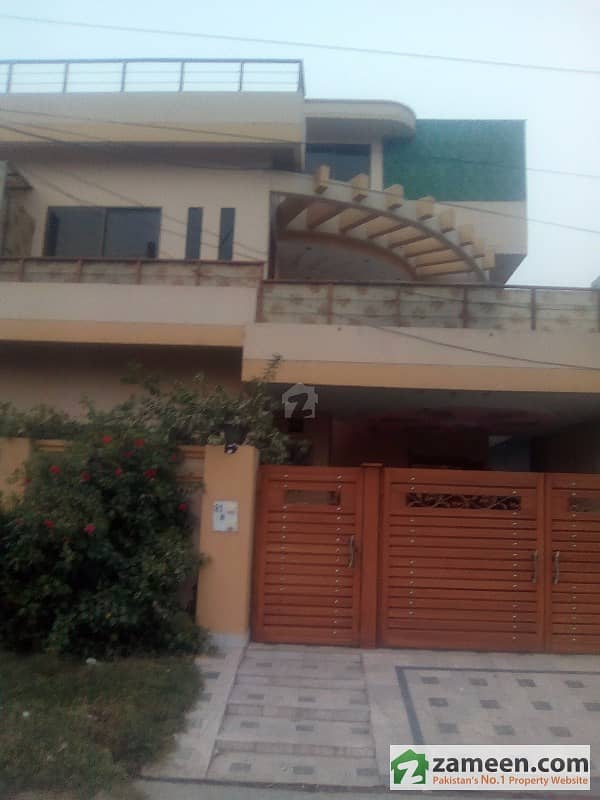 10 Marla 4 Bed With Double Portion House For Sale In Gulshan-e-Lahore