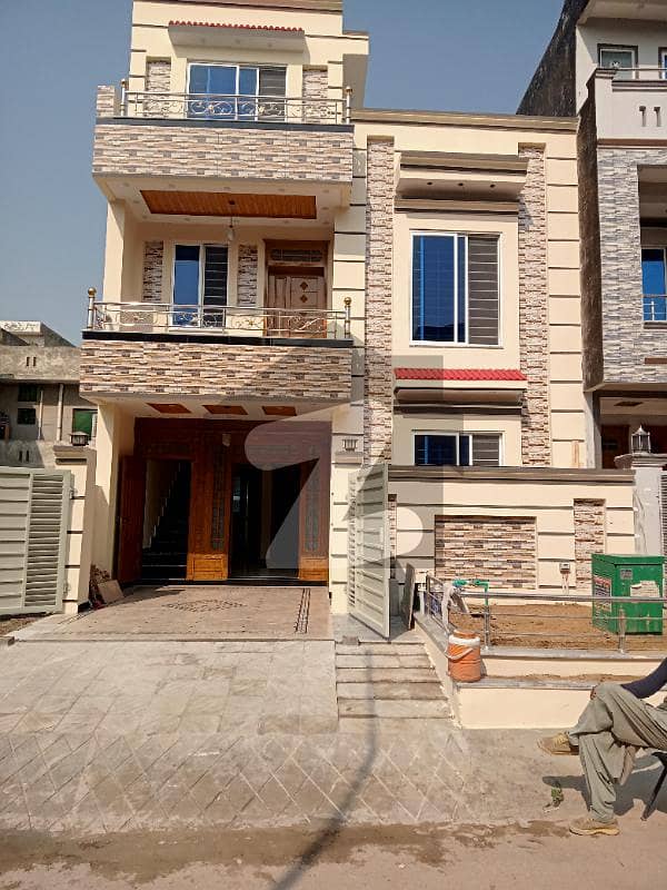 Brand New 4.4Marla Double Unit House Available for Sale in G-13 Brand New 4.4Marla Double Unit House Available for Sale in G-13