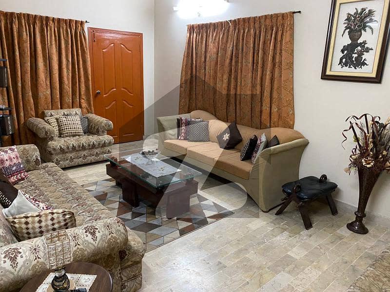 سندھ بلوچ ہاؤسنگ سوسائٹی گلستانِ جوہر کراچی میں 6 کمروں کا 16 مرلہ مکان 5 کروڑ میں برائے فروخت۔