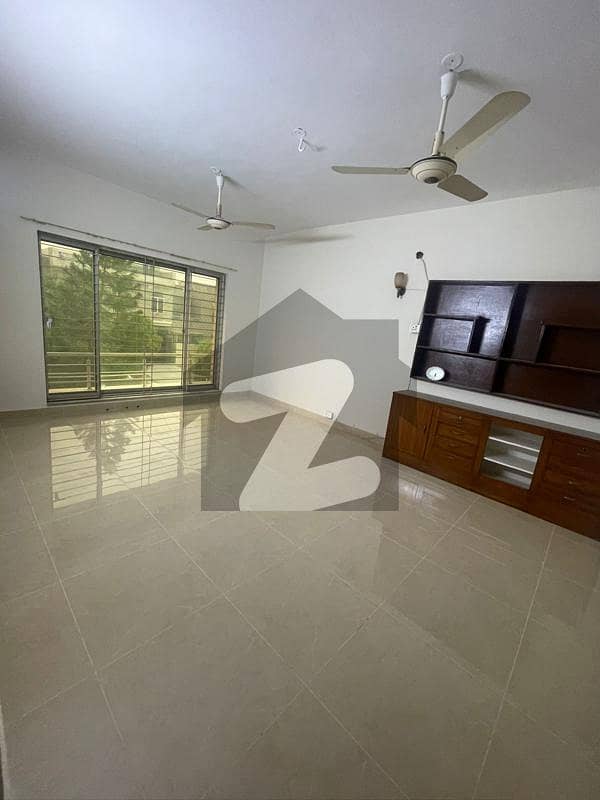 2 Kanal Lower Portion Available For Rent Upper Locked
