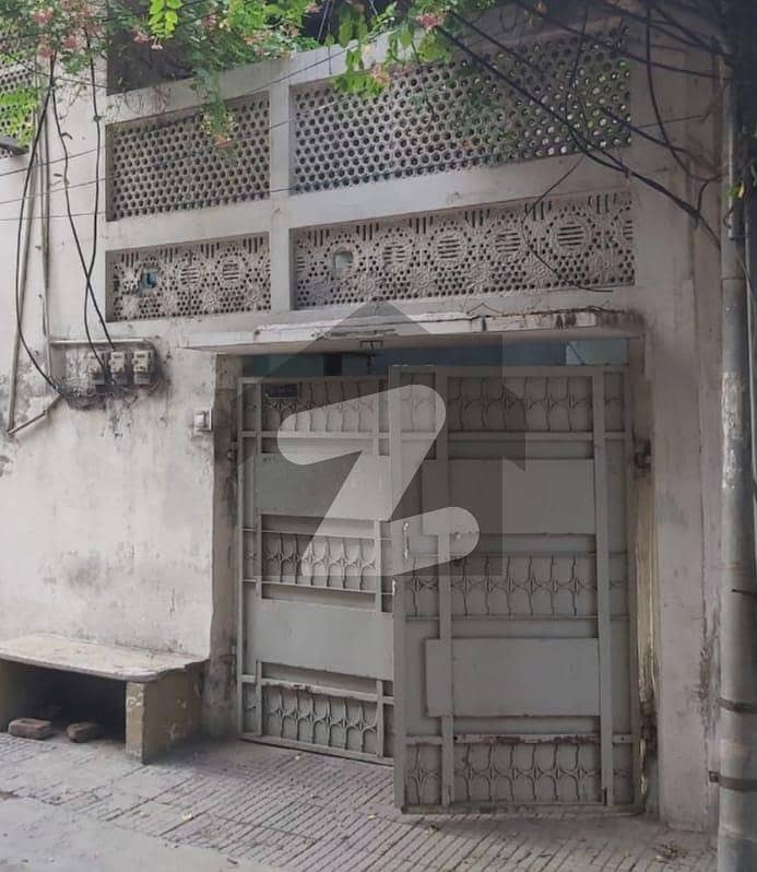 Corner Baghbanpura House Sized 5 Marla For sale