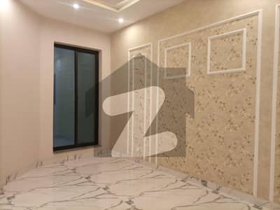 7.5 Marla Flat For sale In Johar Town Phase 2 - Block P