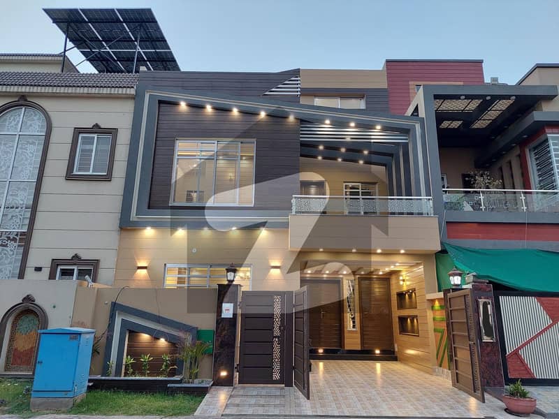 5 Marla Very Beautiful House For Sale In Bahria Town Lahore
