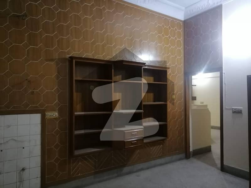 Spacious 10 Marla House Available For Sale In Allama Iqbal Town -jahanzeb Block