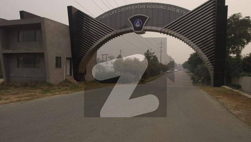 اسٹیٹ لائف ہاؤسنگ سوسائٹی لاہور میں 5 مرلہ رہائشی پلاٹ 43 لاکھ میں برائے فروخت۔