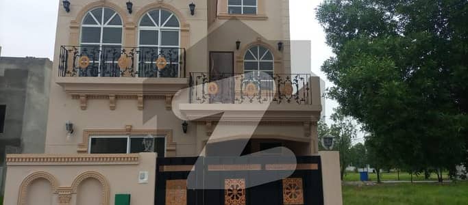 BULDER LOCATION 5 MARLA SPANISH ON 50FEET ROAD HOUSE FOR SALE IN LOW COST C BLOCK BAHRIA ORCHARD
