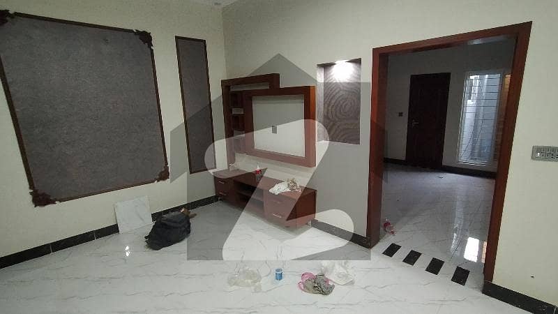محافظ ٹاؤن فیز 2 - بلاک اے محافظ ٹاؤن فیز 2 محافظ ٹاؤن لاہور میں 5 کمروں کا 5 مرلہ مکان 1.4 کروڑ میں برائے فروخت۔