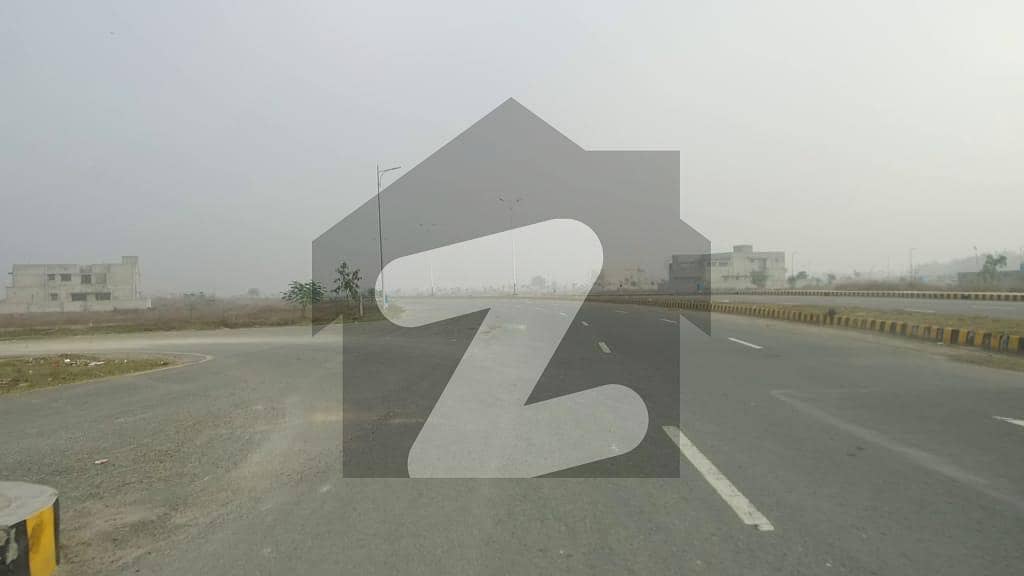 Dha Phase 7 - Cca 5 Commercial Plot Sized 900 Square Feet For Sale