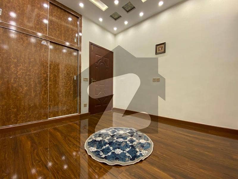 10 Marla Beautiful Ground Floor For Rent