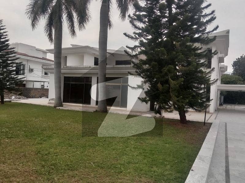 Old House For Sale In F-8 Islamabad