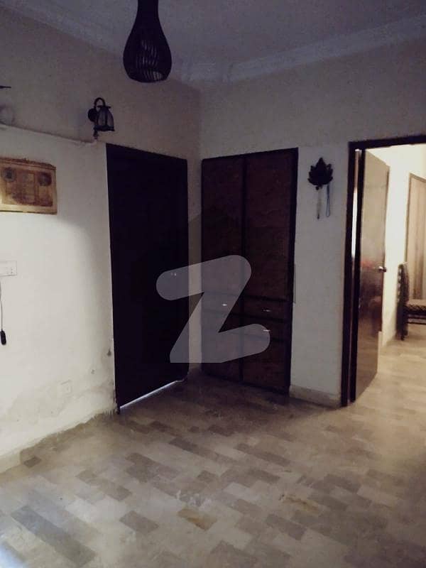 Gulistan-E-Jauhar - Block 15 Upper Portion For Rent Sized 2160 Square Feet