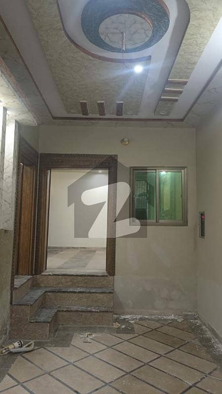 سمبڑیال سیالکوٹ میں 4 کمروں کا 6 مرلہ مکان 30 ہزار میں کرایہ پر دستیاب ہے۔