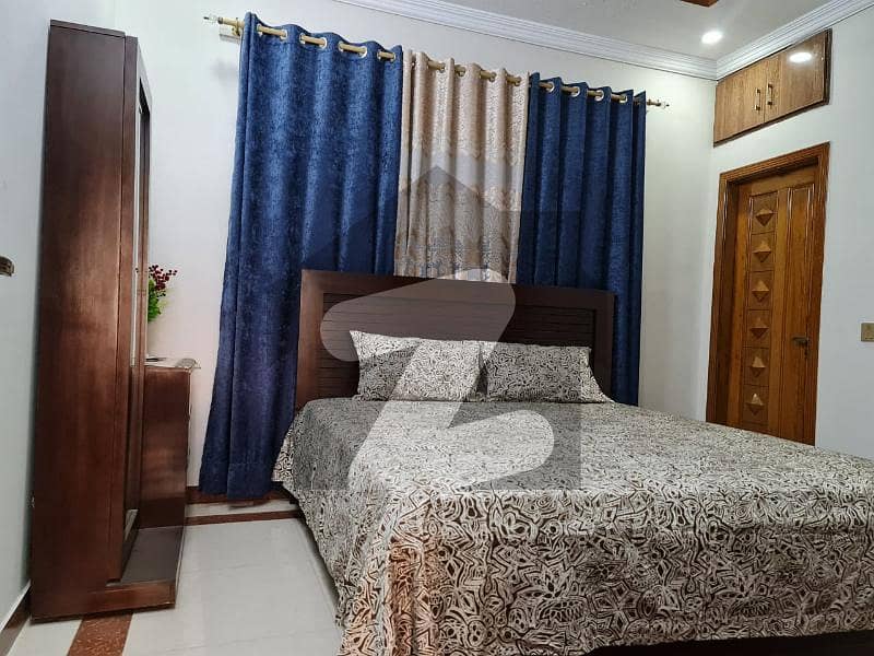 جی ۔ 13 اسلام آباد میں 4 کمروں کا 4 مرلہ مکان 2.75 کروڑ میں برائے فروخت۔