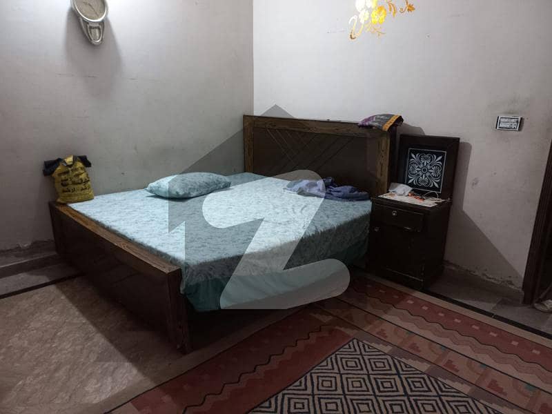 3 Marla Lower Portion For Rent In Jora Pull Murgi Khana Nazamabad Lahore