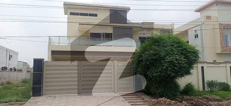 1 Kanal House For Rent Available