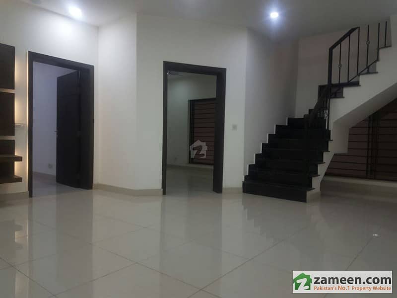 Brand New House Is Available For Rent 10 Marla House Bahria Town Phase4