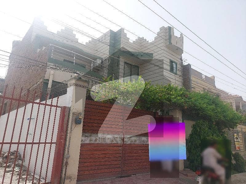 Stunning House Is Available For Sale In Shalimar Colony