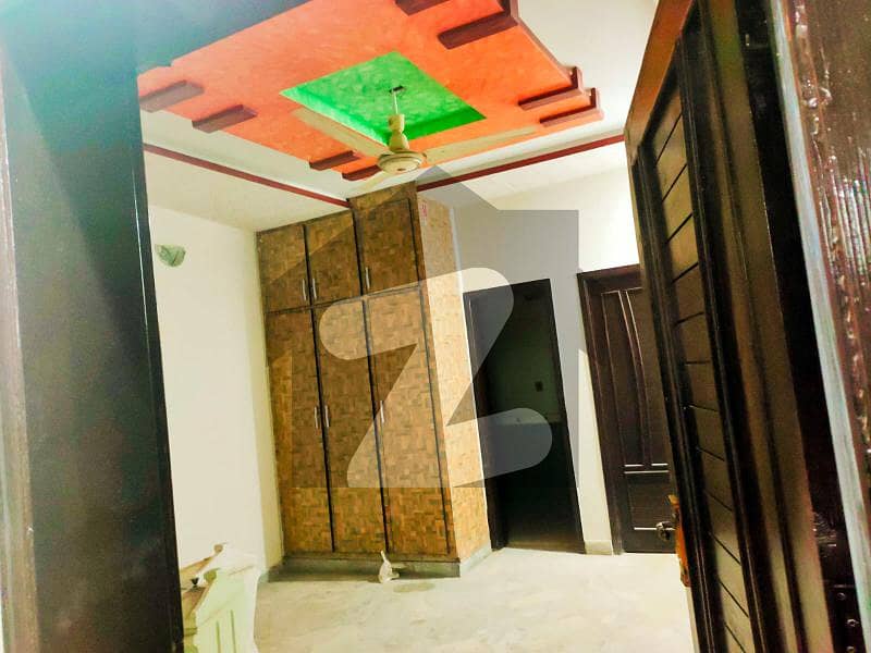 شلے ویلی راولپنڈی میں 4 کمروں کا 8 مرلہ مکان 2.1 کروڑ میں برائے فروخت۔