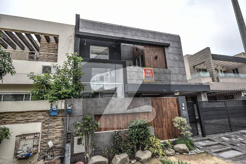 10 Marla Like Brand New Beautiful Modern Design House For Sale In Dha Phase 4