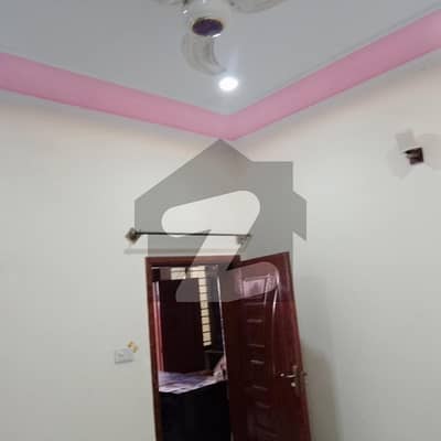 Room Sized 250 Square Feet Available In Gulbahar Scheme - Sector 1
