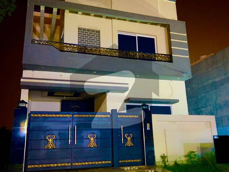 سٹی ہاؤسنگ سوسائٹی سیالکوٹ میں 4 کمروں کا 6 مرلہ مکان 55 ہزار میں کرایہ پر دستیاب ہے۔