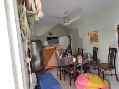 Affordable Flat Of 1350 Square Feet Is Available For Rent