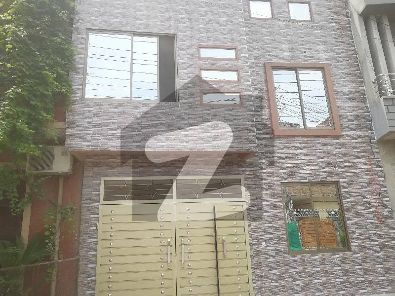 سبزہ زار سکیم ۔ بلاک ایچ سبزہ زار سکیم لاہور میں 5 کمروں کا 5 مرلہ مکان 1.93 کروڑ میں برائے فروخت۔