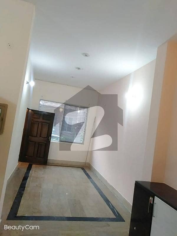 VIP Beautiful 5 Marla Portion Available For Rent In Ideal P Block Sabzazar Labore At Reasonable Rent - Separate Way With Big Garage
