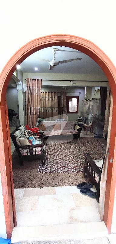 950 Square Feet Upper Portion In Mehmoodabad Number 1 Best Option
