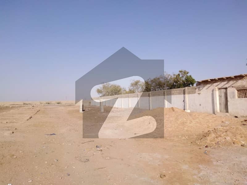 Ready To Buy A Prime Location Commercial Plot 100 Square Yards In Karachi