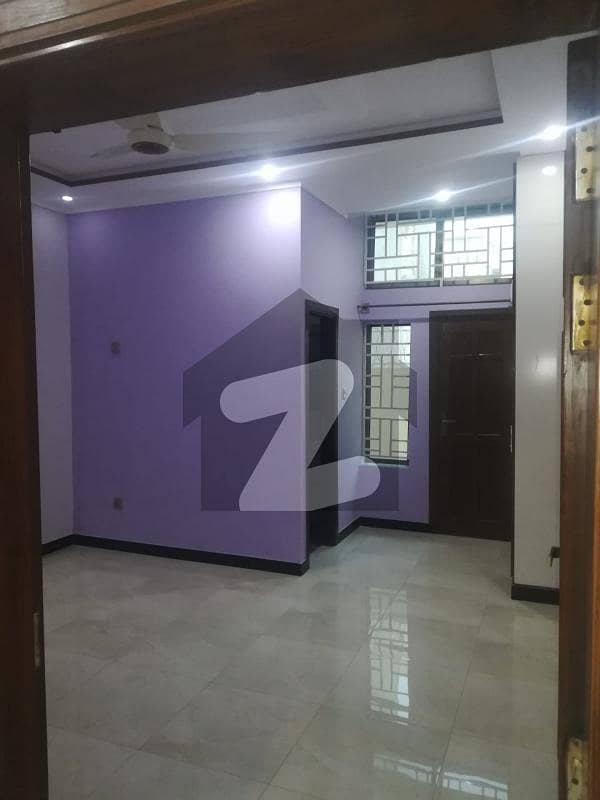 For Rent 1 Kanal Lower Portion In Pakistan Town Phase 1