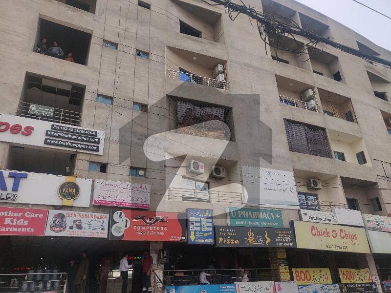 ڈِواین میگا ۲ رِنگ روڈ لاہور میں 1 مرلہ دکان 65 لاکھ میں برائے فروخت۔