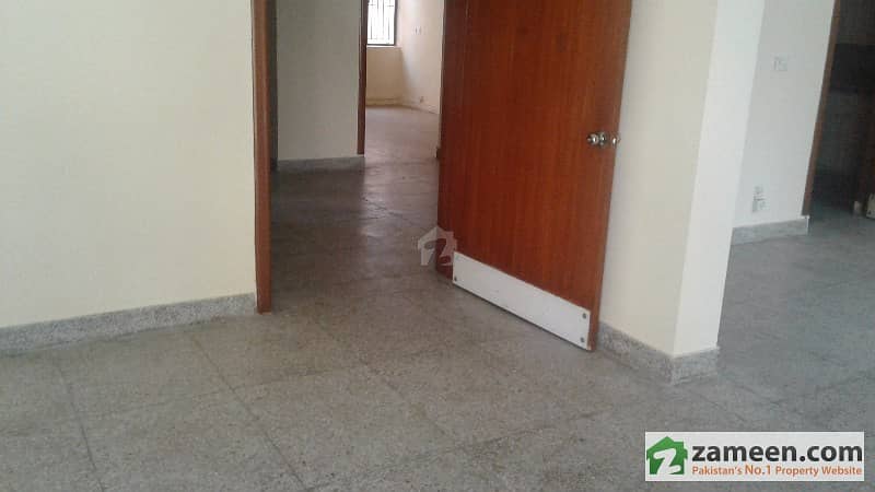 Full House Is Available For Rent Near Zakir Tikka Cantt