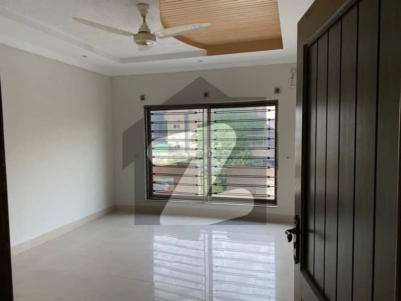 Centrally Located Prime Location House For rent In Gulraiz Housing Society Phase 3 Available