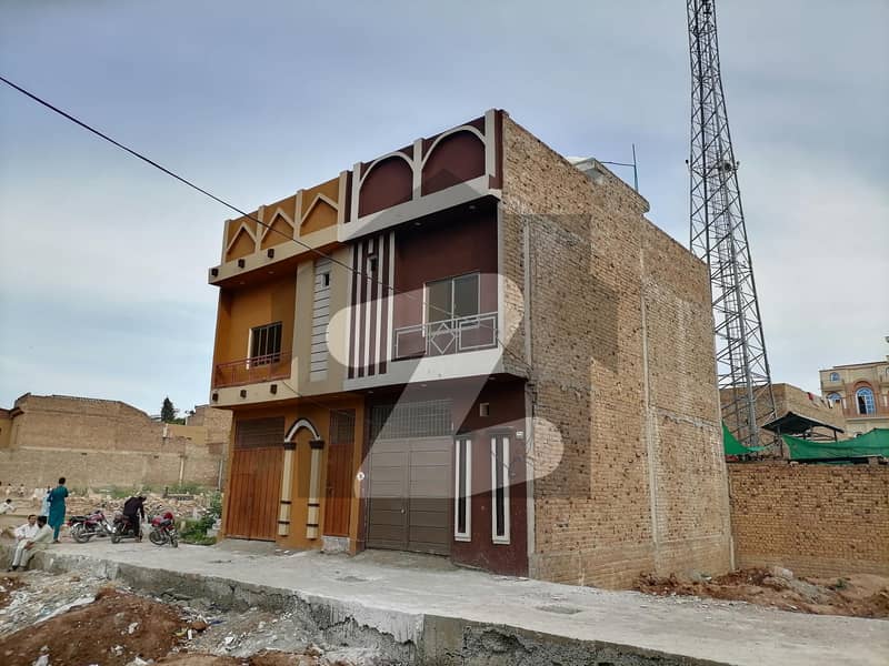 گلبرگ پشاور میں 4 کمروں کا 2 مرلہ مکان 90 لاکھ میں برائے فروخت۔