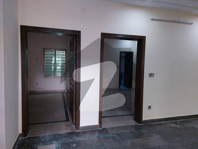 سوان گارڈن ۔ بلاک بی سوان گارڈن اسلام آباد میں 4 کمروں کا 5 مرلہ مکان 1.65 کروڑ میں برائے فروخت۔