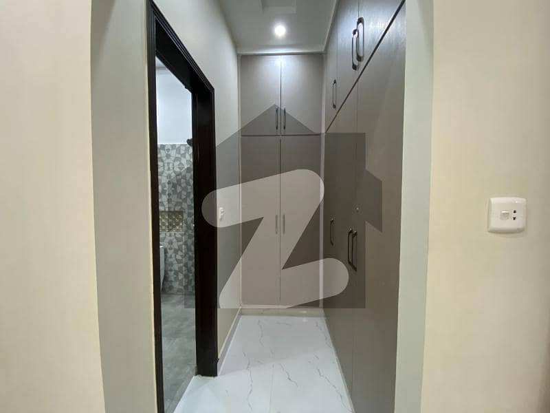 لیک سٹی رائیونڈ روڈ لاہور میں 3 کمروں کا 5 مرلہ مکان 1.9 کروڑ میں برائے فروخت۔