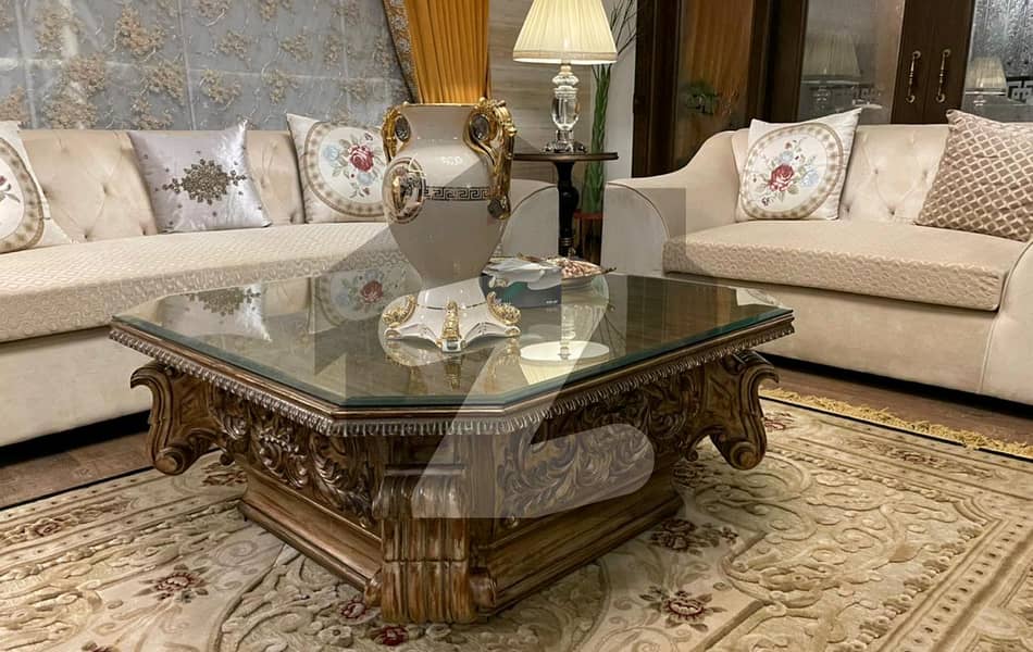 A Stunning House Is Up For Grabs In Model Town - Block E Lahore