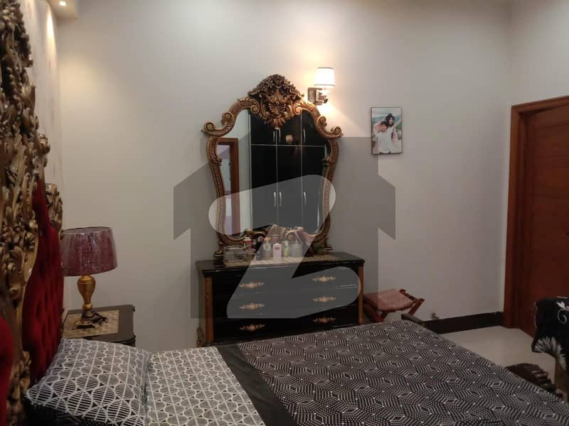 واپڈا سٹی فیصل آباد میں 3 کمروں کا 5 مرلہ مکان 50 ہزار میں کرایہ پر دستیاب ہے۔