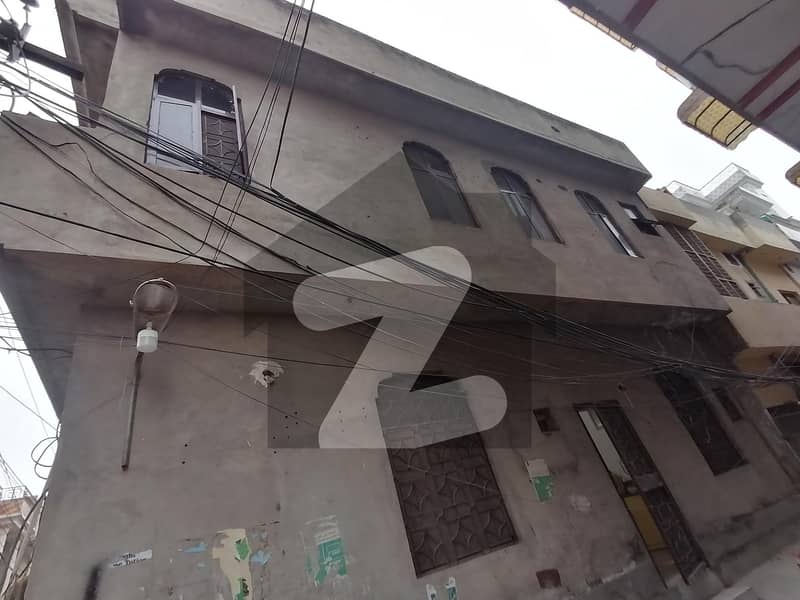 رحمان پورہ (فیروز پور روڈ) لاہور میں 5 کمروں کا 6 مرلہ مکان 3.5 کروڑ میں برائے فروخت۔