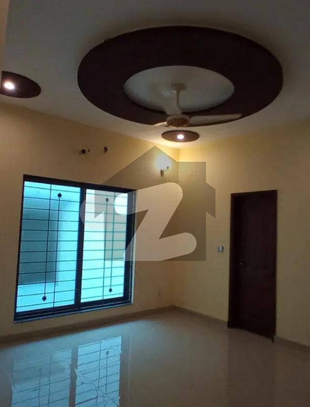 Vvip Beautiful 5 Marla Upper Portion Available For Rent In Sabzazar P Block Lahore.