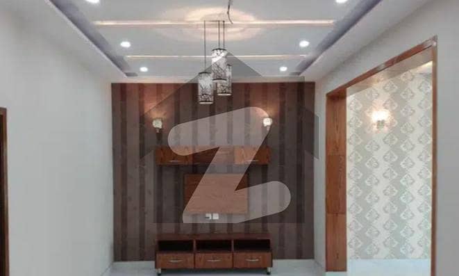 Vip Beautiful 5 Marla Lower Portion Available For Rent In Sabzazar J Block Lahore