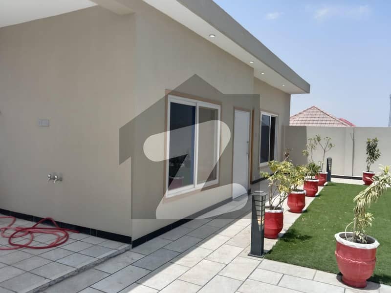 2475 Square Feet House In Warsak Road Is Available