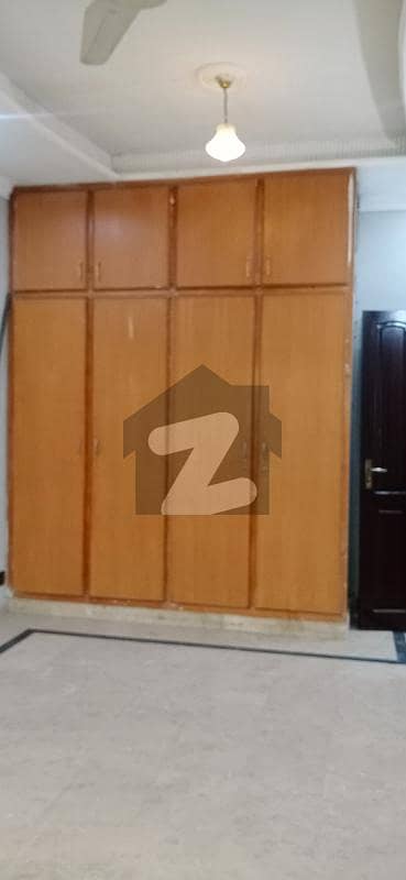 10 MARLA DOUBLE STOREY HOUSE IS VACANT FOR RENT IN JUBILEE TOWN