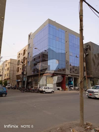 A Spacious 1000 Square Feet Office In Bukhari Commercial Area
